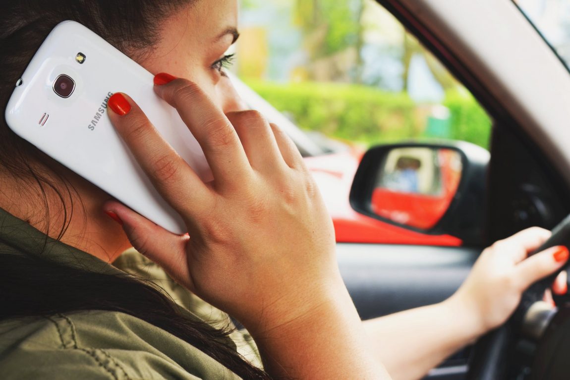 5 Tips For Avoiding Distracted Driving